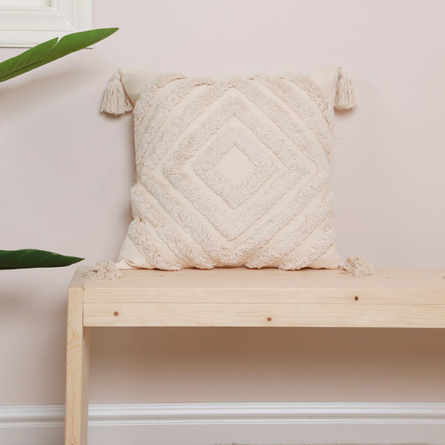 PE20462E-1/PE20459E-1 Tufted Cushion Cover